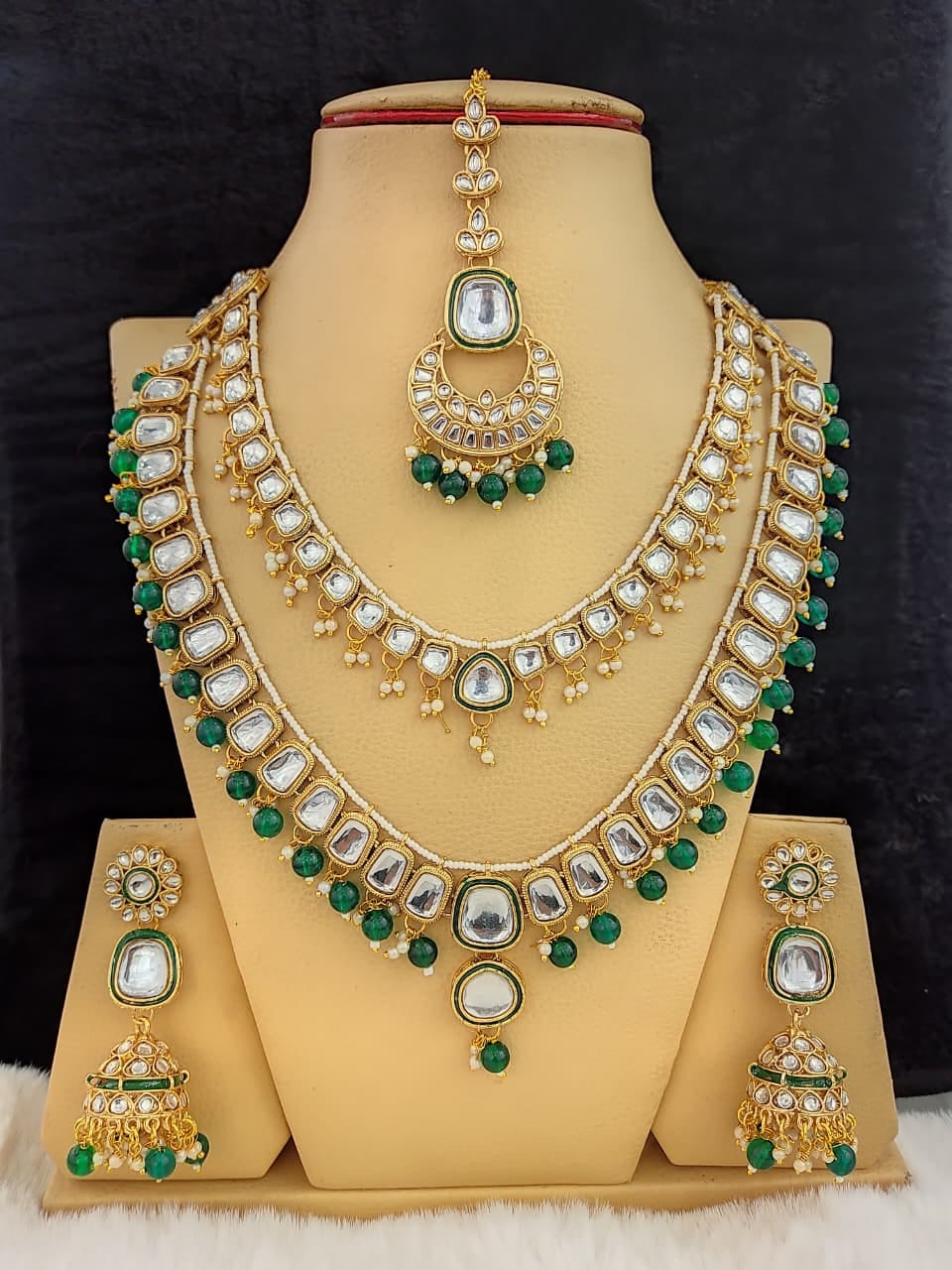 প্রিমিয়াম কুন্দন ব্রাইডাল জুয়েলারি সেট